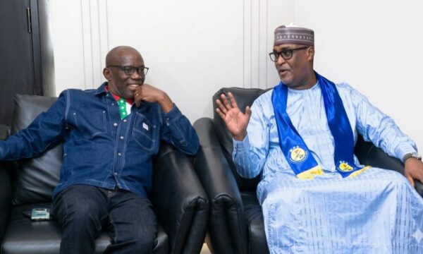 أنجمينا تستقبل الأمين العام للحزب الحاكم في بوروندي