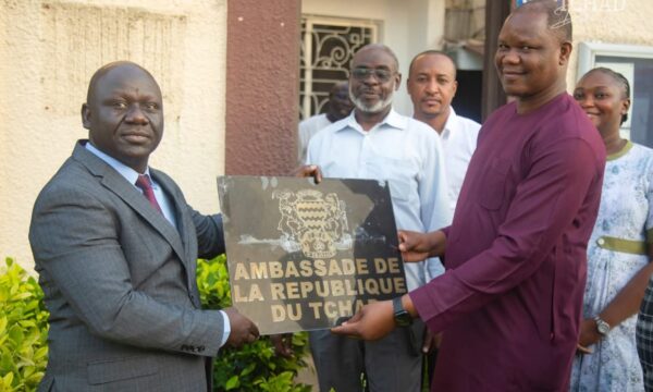 إغلاق سفارة تشاد في أبيجان ضمن خطة لإعادة هيكلة التمثيل الدبلوماسي