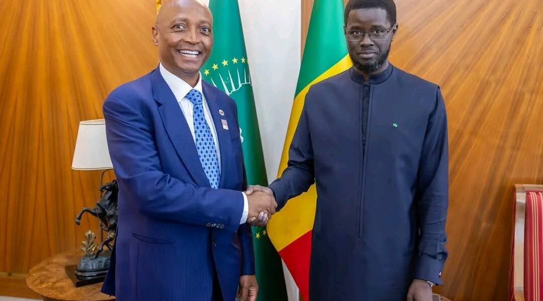 السنغال تؤكد التزامها بنزاهة الكرة الإفريقية عقب لقاء فاي وموتسيبي