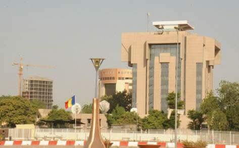 مهلة 60 يوماً لتنظيم النقل الحضري في أنجمينا وإجراءات صارمة بحق المخالفين