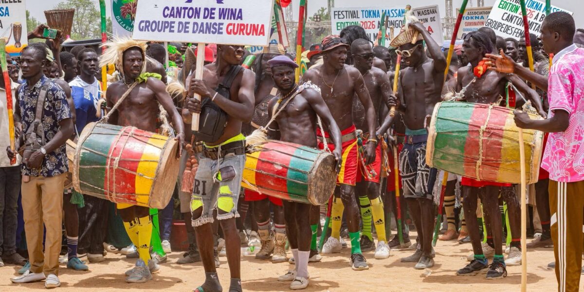 بنقور تحتفي بالثقافة العابرة للحدود… انطلاق الدورة العاشرة لمهرجان “توكنا ماسانا” الدولي