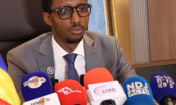 وزير الإعلام يوضح أسباب الانسحاب من المحكمة الجنائية الدولية ويؤكد تمسك بلاده بسيادتها القضائية