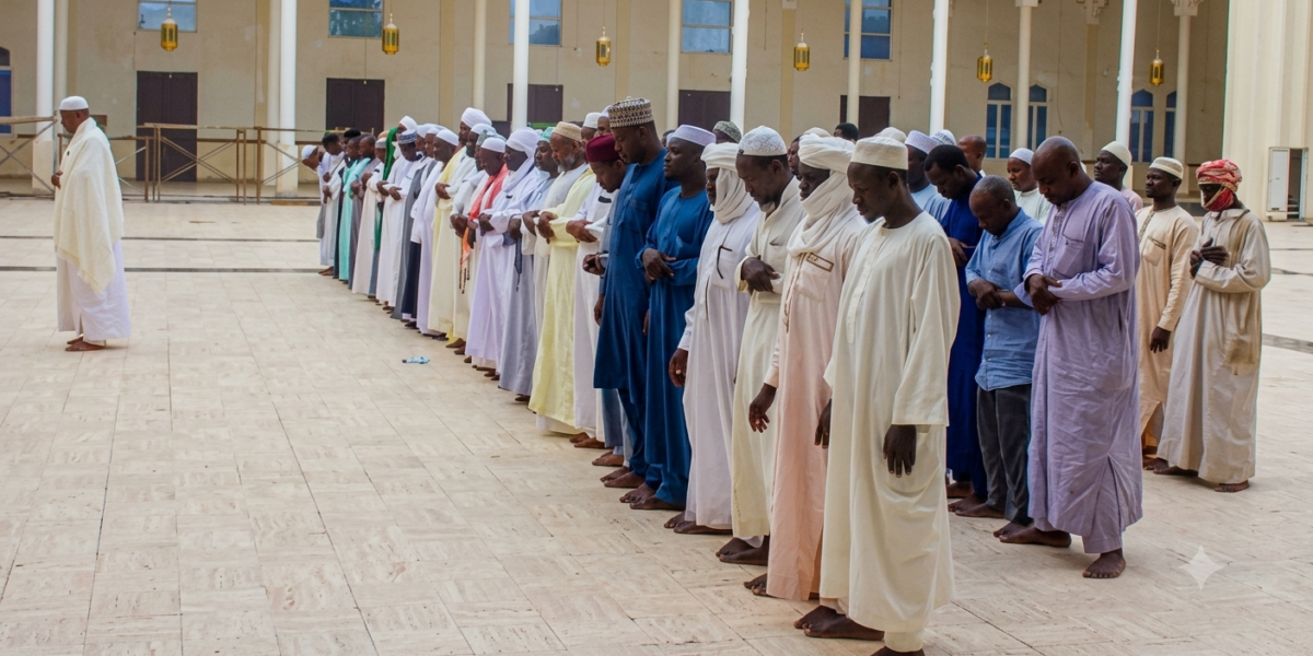 صلاة الاستسقاء تتصدر المشهد الديني في أنجمينا وسط ترقب لتحسن الموسم المطري<p dir="rtl"><br><!--/data/user/0/com.samsung.android.app.notes/files/clipdata/clipdata_bodytext_260827_124635_900.sdocx--></p>