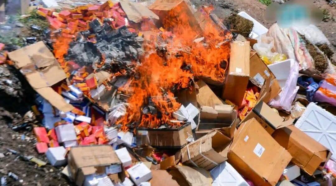 وزارة الصحة تتلف شحنة كبيرة من الأدوية المزوّرة وتعزز حربها على المنتجات الدوائية الخطرة
