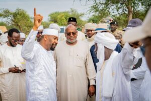 نزاع عقاري يستدعي أربعة وزراء إلى أم حجر.. الحكومة تتحرك لاحتواء التوتر في البطحاء<p dir="rtl"><br><!--/data/user/0/com.samsung.android.app.notes/files/clipdata/clipdata_bodytext_260829_072027_970.sdocx--></p>