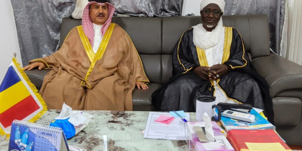 السفير السعودي الجديد يبدأ مهامه في تشاد بلقاء رئيس المجلس الإسلامي.. تأكيد على تعزيز التعاون الديني والثقافي