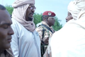 بعد سقوط ضحايا في نزاع عقاري.. وفد حكومي رفيع يحلّ بأم حجر لتقييم الوضع الأمني والإداري