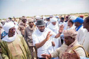 وفد حكومي رفيع يصل آتيا لبحث أوضاع إقليم البطحاء الأمنية